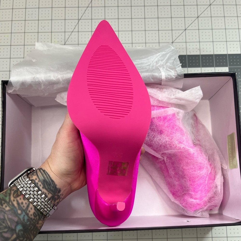 Akira Azalea Wang Pink Stiletto Booties 💕 - Picture 2 of 4
